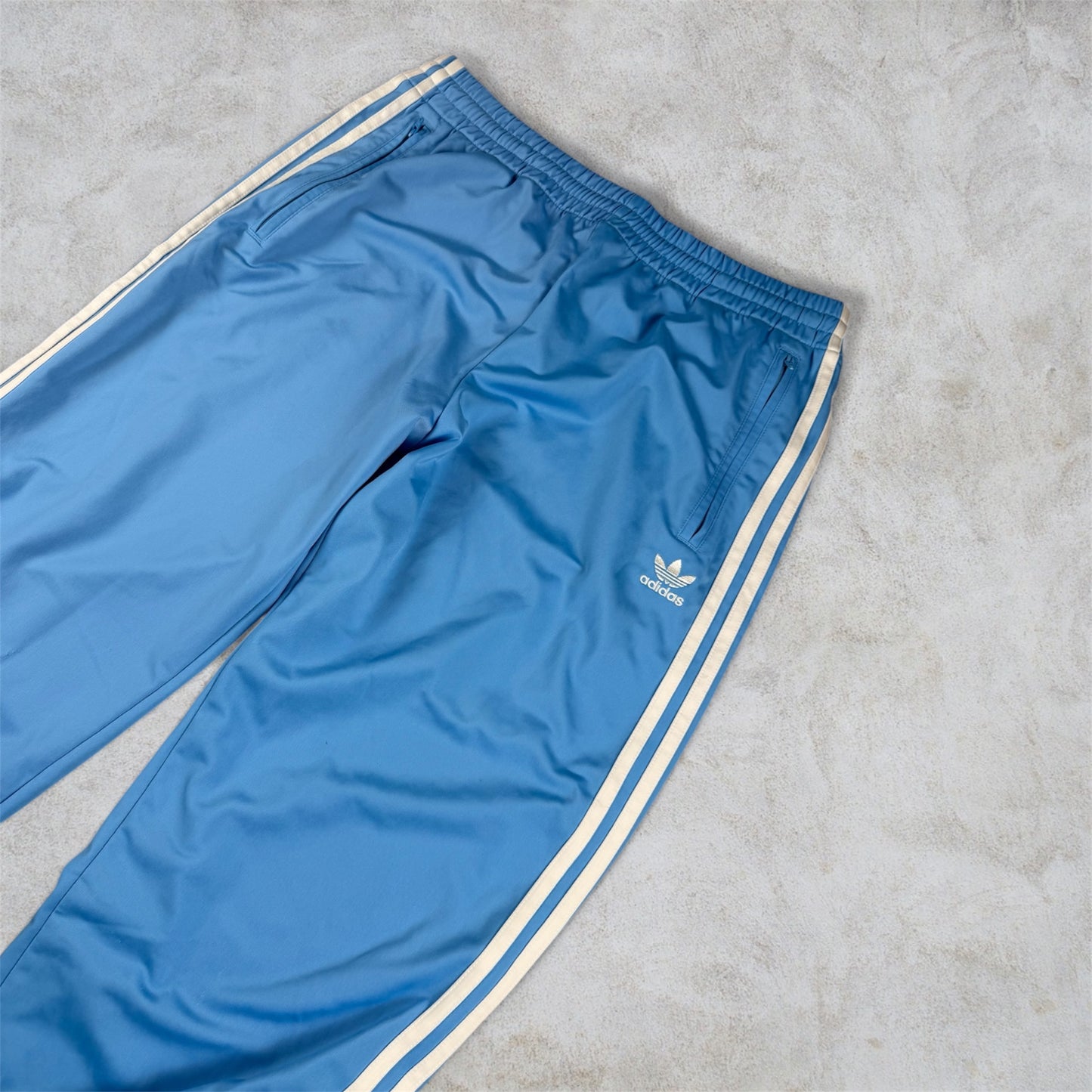 Adidas Trackpant (L)